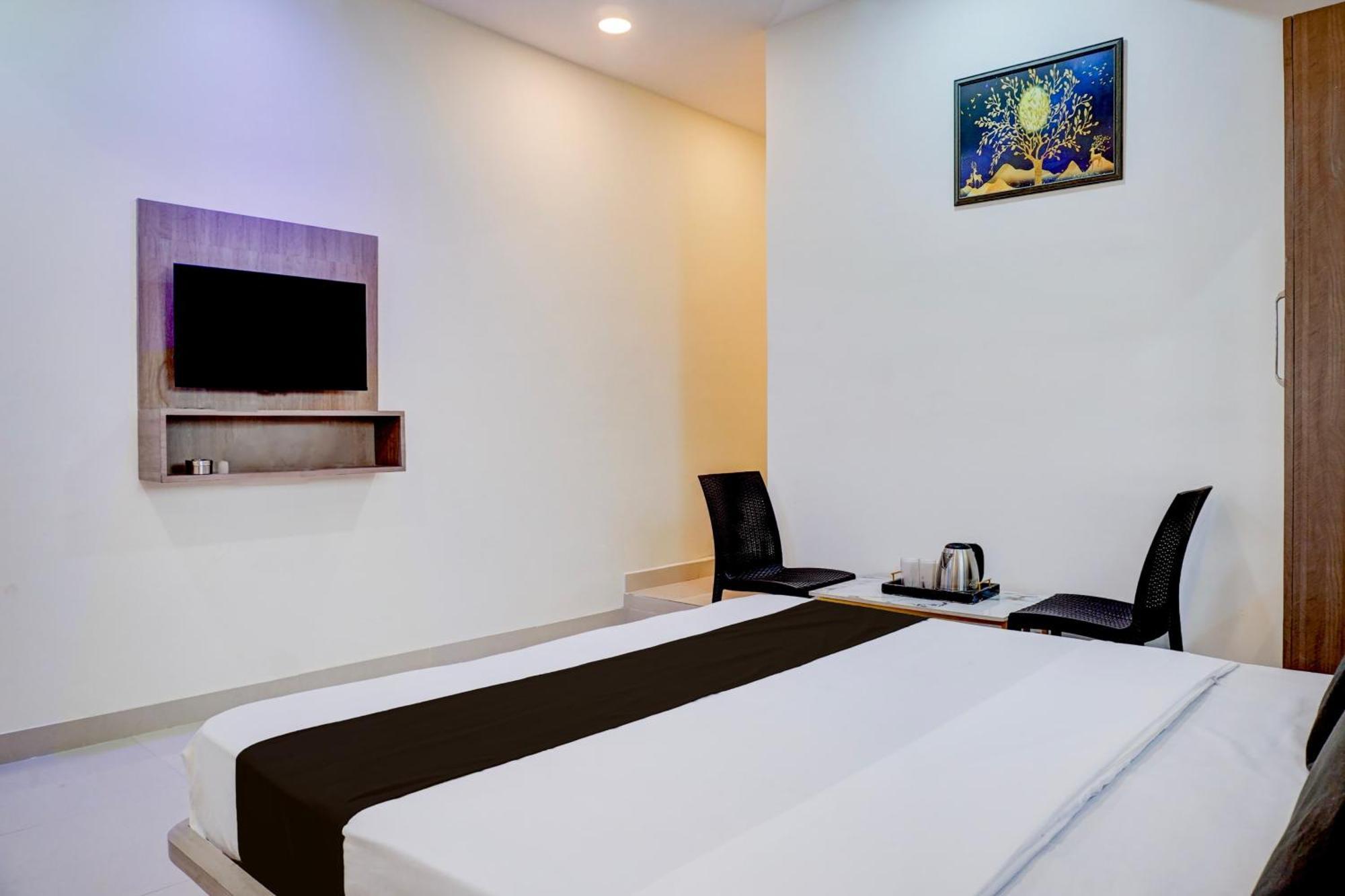 Hotel O Atithi Executive Méribel Village Dış mekan fotoğraf