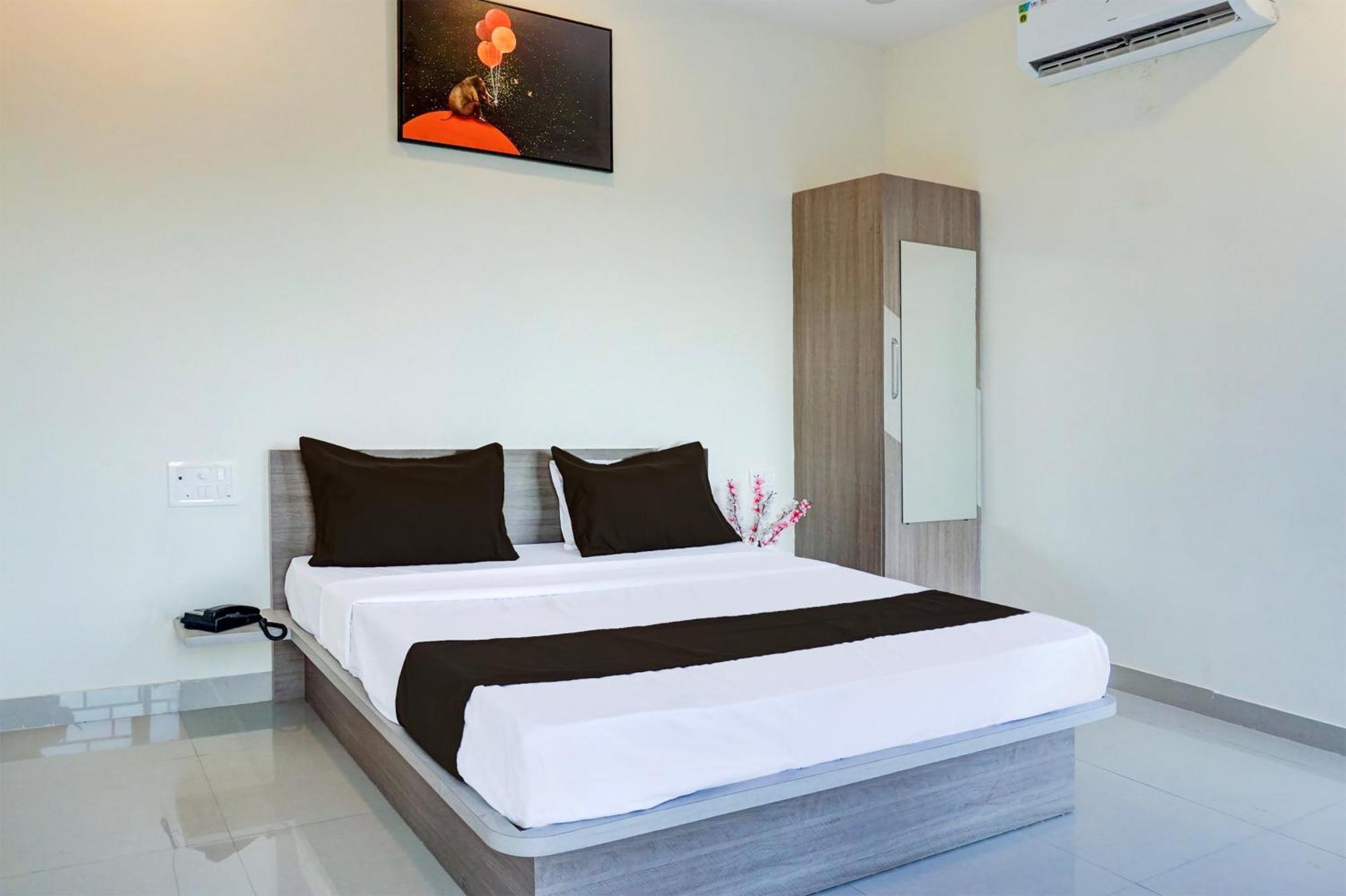 Hotel O Atithi Executive Méribel Village Dış mekan fotoğraf