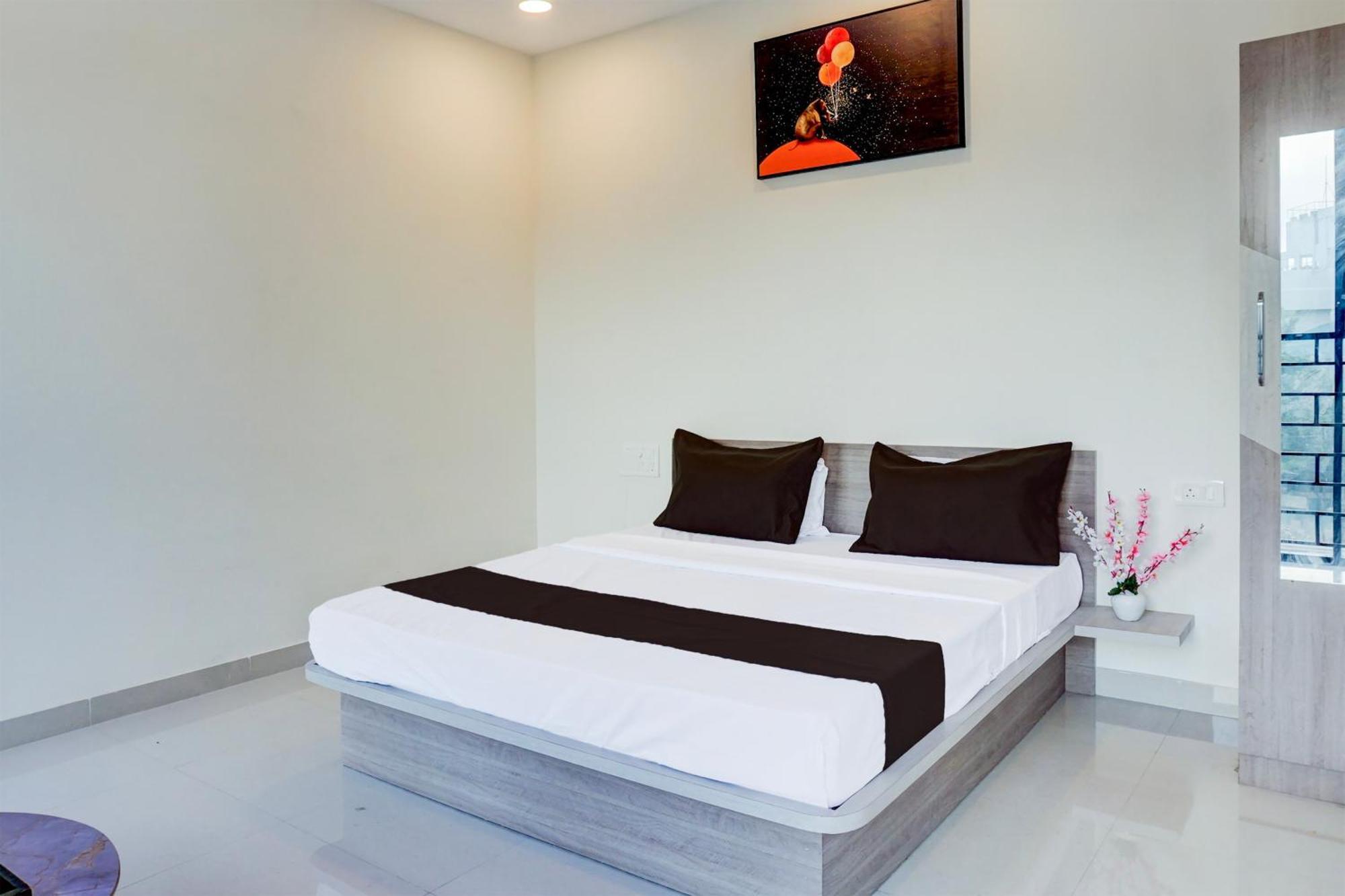 Hotel O Atithi Executive Méribel Village Dış mekan fotoğraf