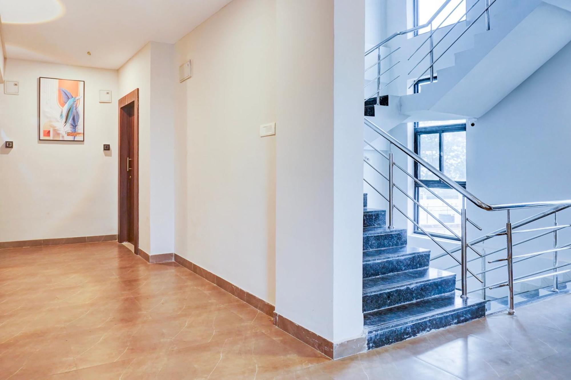 Hotel O Atithi Executive Méribel Village Dış mekan fotoğraf