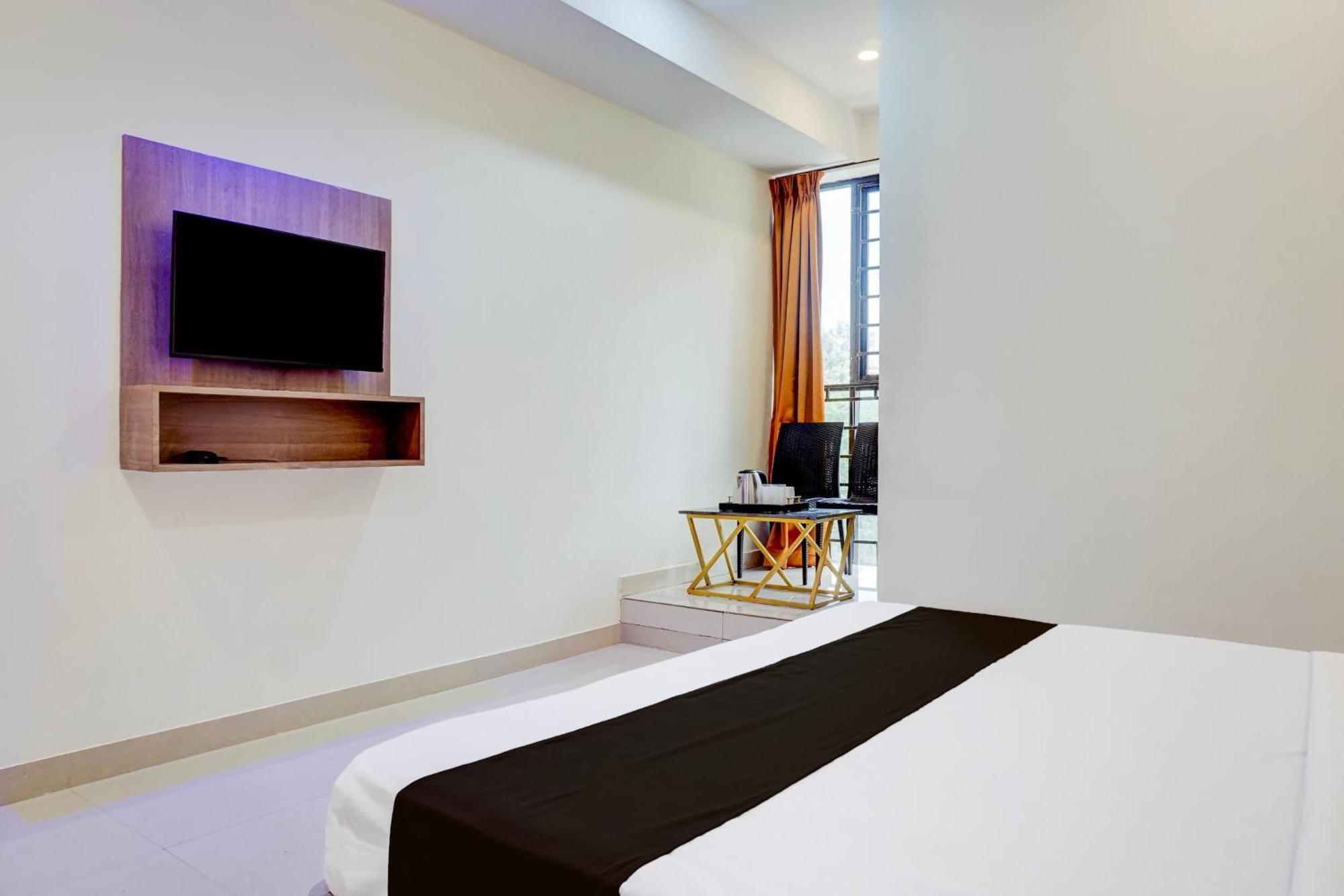 Hotel O Atithi Executive Méribel Village Dış mekan fotoğraf